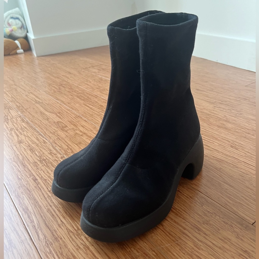 Camper Thelma Knit Ankle Boots in size European 38